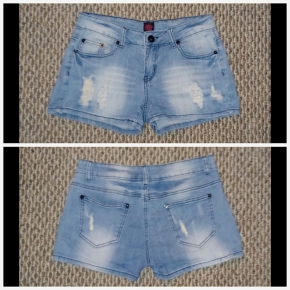 Bebe Distressed Mini Jean Shorts - Picture 3 of 4